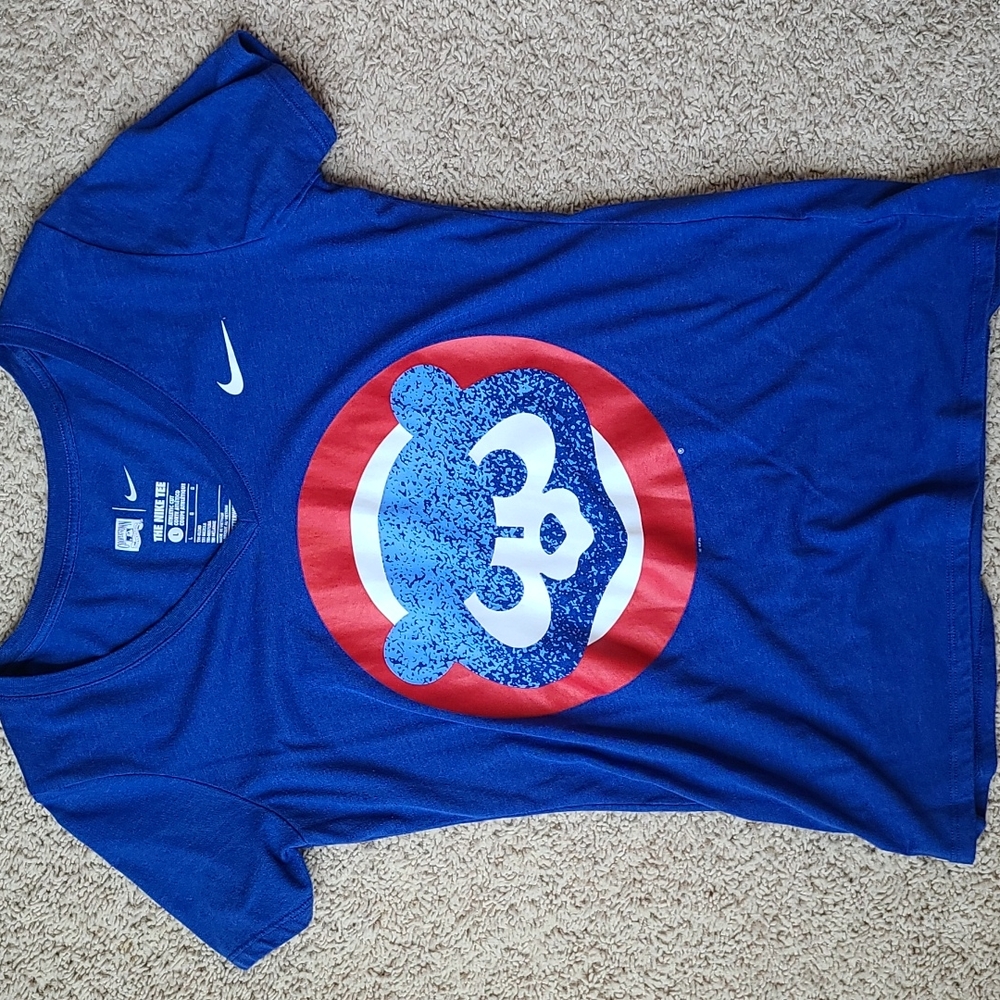 Chicago cubs tee